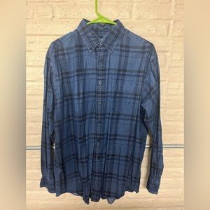 Men’s Large Roundtree & Yorke Casuals Long Sleeve Button Down Plaid Flannel